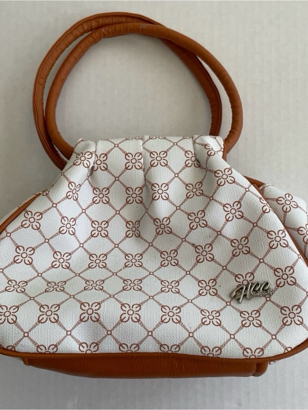 HCC White Floral Pattern Handbag With Brown Leather Accents